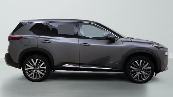 Nissan X-TRAIL TEKNA 5PL E4ORCE 211 HP Grey