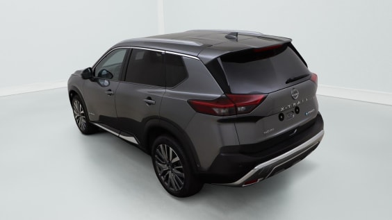 Nissan X-TRAIL TEKNA 5PL E4ORCE 211 HP Grey