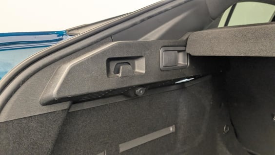 Peugeot 408 Hybrid 145 e-DCS6 GT Bleu Obsession
