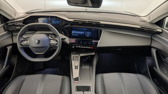 Peugeot 408 Hybrid 136 e-DCS6 Allure Noir Perla Nera