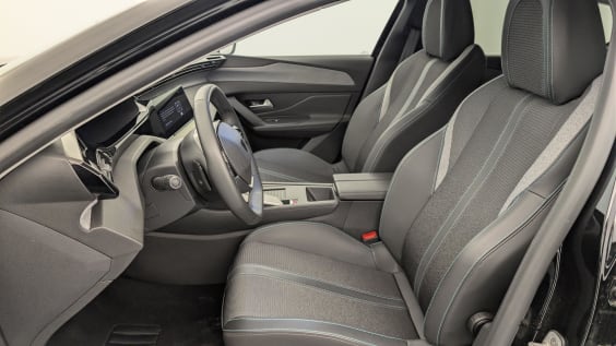 Peugeot 408 Hybrid 136 e-DCS6 Allure Noir Perla Nera