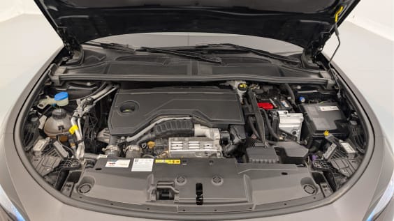 Peugeot 408 Hybrid 136 e-DCS6 Allure Noir Perla Nera