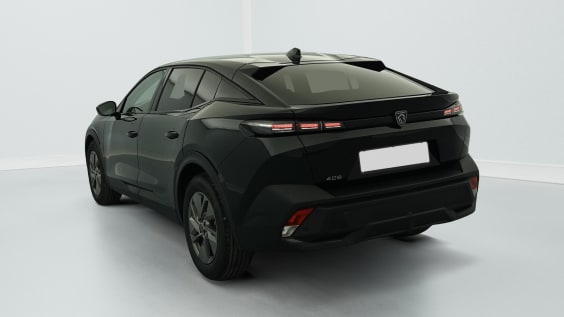 Peugeot 408 Hybrid 136 e-DCS6 Allure Noir Perla Nera