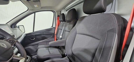 Renault TRAFIC FOURGON TRAFIC FG BLUE DCI 170 L1H1 3T AUTO EXTRA Gris Highland