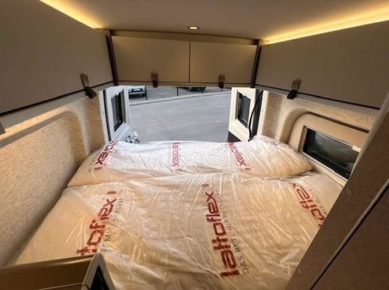 Hymer Camper Vans Grand Canyon S MERCEDES SPRINTER 4Matic  419 CDI 190 CV BVA 4x4 Gris Tenorite