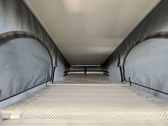 Hymer Camper Vans Grand Canyon S MERCEDES SPRINTER 4Matic  419 CDI 190 CV BVA 4x4 Gris Tenorite