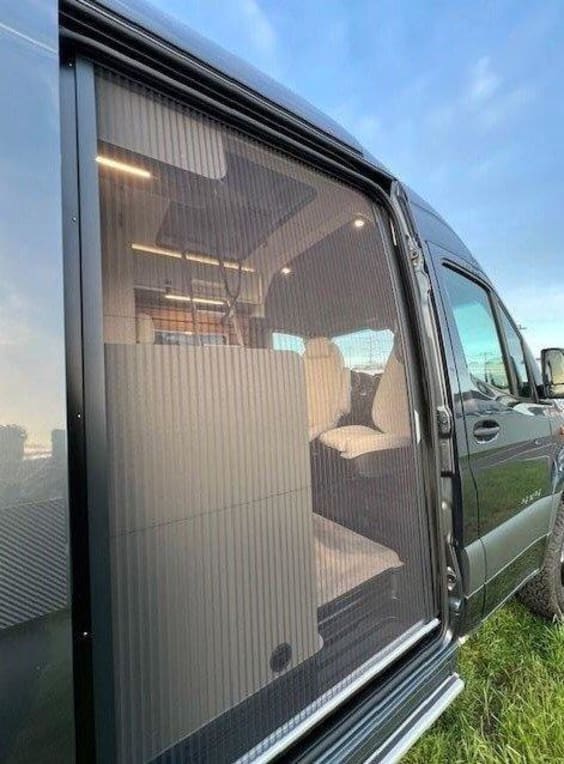 Hymer Camper Vans Grand Canyon S MERCEDES SPRINTER 4Matic  419 CDI 190 CV BVA 4x4 Gris Tenorite