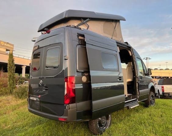 Hymer Camper Vans Grand Canyon S MERCEDES SPRINTER 4Matic  419 CDI 190 CV BVA 4x4 Gris Tenorite