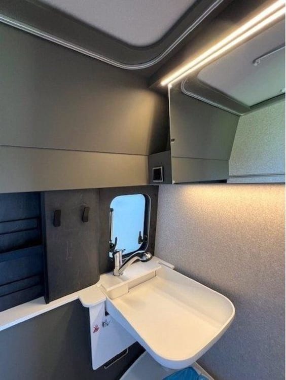Hymer Camper Vans Grand Canyon S MERCEDES SPRINTER 4Matic  419 CDI 190 CV BVA 4x4 Gris Tenorite