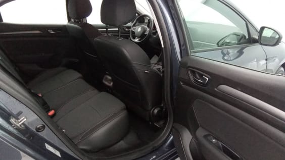Renault Megane IV Berline Megane IV Berline E-Tech plug-in hybrid 160 Evolution Gris Titanium