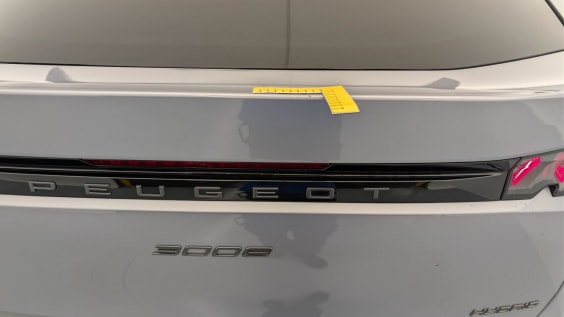 Peugeot 3008 Hybrid 145 e-DCS6 GT Gris Artense / Toit Noir