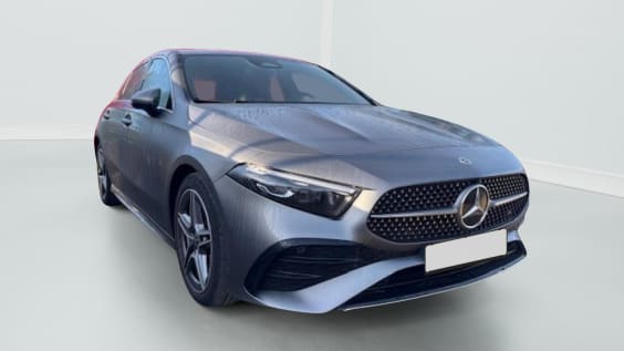 Mercedes-Benz CLASSE A Classe A 200 d AMG Line Montain Grey