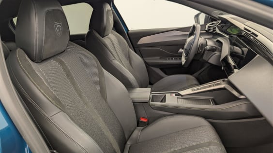 Peugeot 408 Hybrid 145 e-DCS6 GT Bleu Obsession