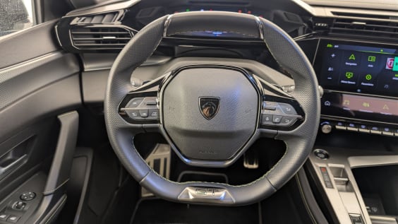 Peugeot 408 Hybrid 145 e-DCS6 GT Bleu Obsession