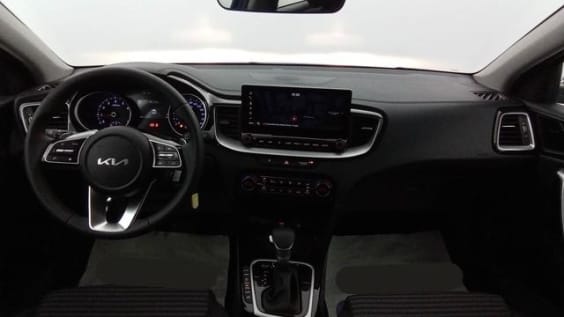 Kia CEE D SW 1.5 T-GDi 160 ch DCT7 Active Bleu Fusion