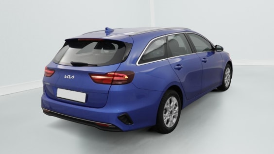 Kia CEE D SW 1.5 T-GDi 160 ch DCT7 Active Bleu Fusion