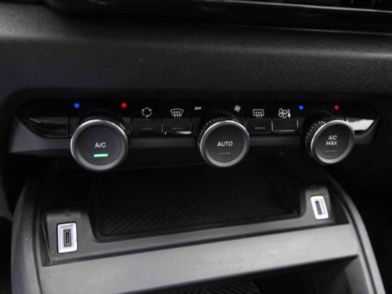 Citroën C4 X PureTech 100 S&S BVM6 You Gris