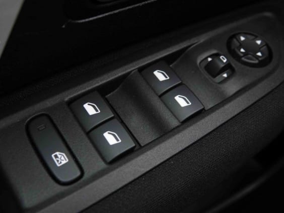 Citroën C4 X PureTech 100 S&S BVM6 You Gris