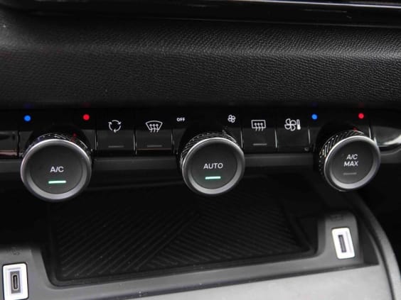 Citroën C4 X 1.2 T 100 YOU Gris