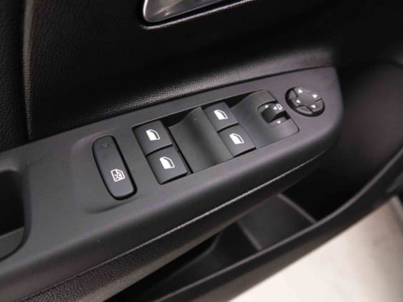 Opel Corsa 145 e-DSC6 Hybrid GS Noir