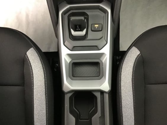Dacia DUSTER Journey + Techno Pack 1.8 HYBRID 155 Noir Nacre