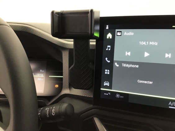 Dacia DUSTER Journey + Techno Pack 1.8 HYBRID 155 Noir Nacre