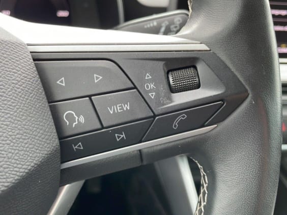 Seat LEON ST 2.0 TDI 115 BVM6 Business Bleu Fjord