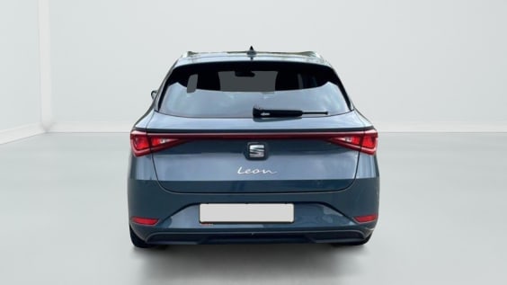 Seat LEON ST 2.0 TDI 115 BVM6 Business Bleu Fjord