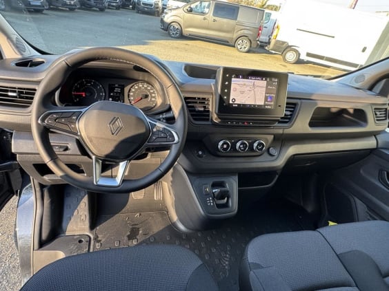 Renault Trafic L1H1 2.0 Blue dCi 150CH BVA  FOURGON Fourgon Advance Gris Fonce