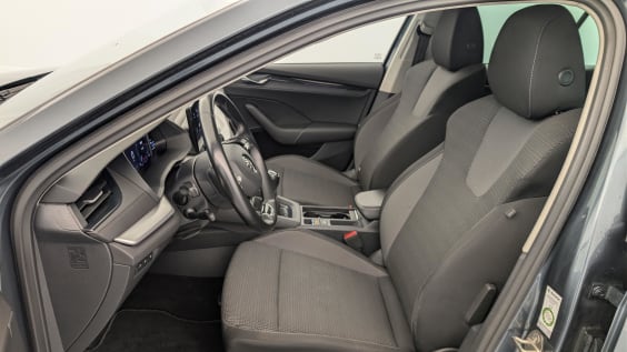 Skoda Octavia Combi 2.0 TDI 116 ch Ambition Gris Météore