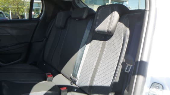 Peugeot 208 100 S&S BVM6 Allure Blanc Okénite