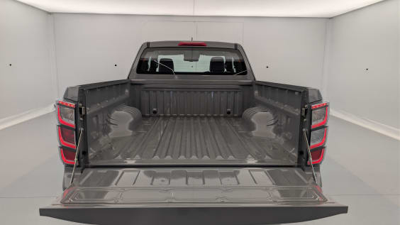 Isuzu D-MAX 2.2L SPACE CABINE A/T NITRO SPORT Kinabalu Gray
