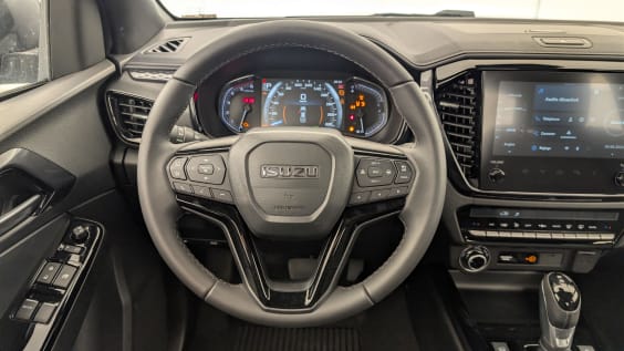 Isuzu D-MAX 2.2L SPACE CABINE A/T NITRO SPORT Kinabalu Gray
