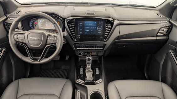 Isuzu D-MAX 2.2L SPACE CABINE A/T NITRO SPORT Kinabalu Gray