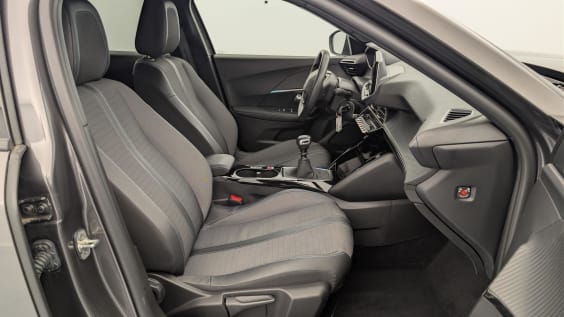 Peugeot 2008 PureTech 130 S&S BVM6 Allure Gris Platinium