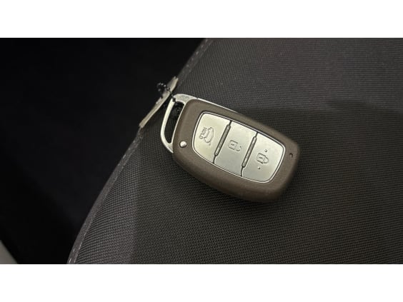 Hyundai i20 1.0 T-GDi 100 DCT-7 Creative Atlas White