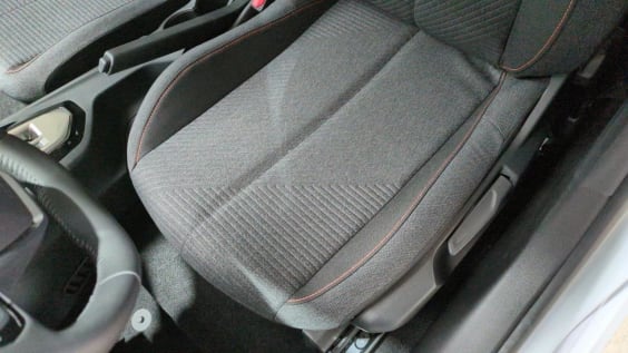 Peugeot 208 Hybrid 110 ch e-DCS6 Style Blanc Okenite
