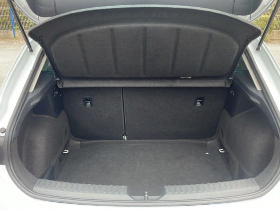 Seat Leon 2.0 TDI 115 BVM6 Business Blanc Neige Metal