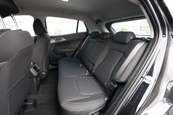 Kia SPORTAGE 136 MHEV Noir