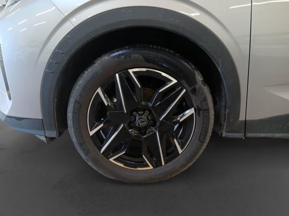 Peugeot 3008 Hybrid 136 e-DCS6 Allure gris artense