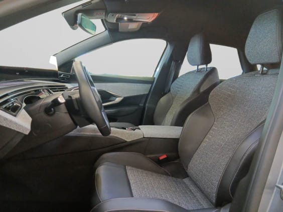 Peugeot 3008 Hybrid 136 e-DCS6 Allure gris artense