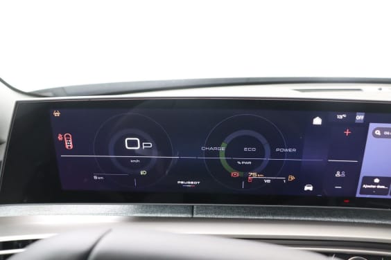 Peugeot 5008 Allure Hybrid 145 e-DCS6 Grey