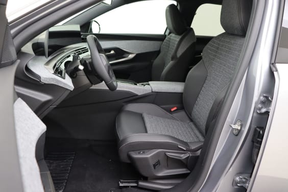 Peugeot 5008 Allure Hybrid 145 e-DCS6 Grey