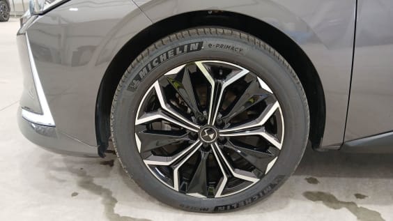 DS DS4 PureTech 130 EAT8 Opera Gris Platinium