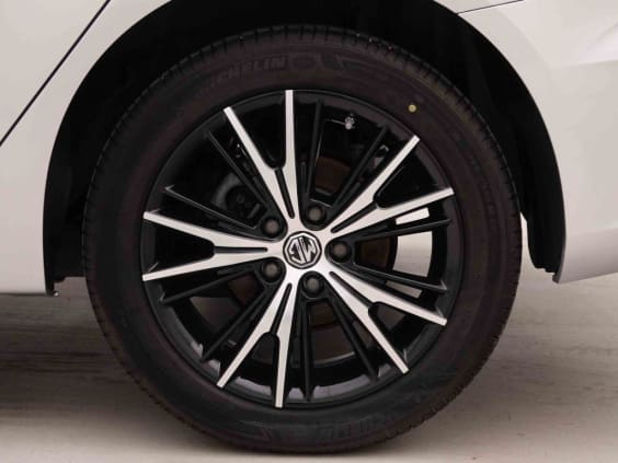 MG MG5 Luxury 51 kWh Argent