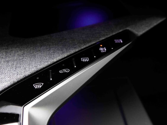 Peugeot 5008 145 e-DCS6  HYBRID GT 7PL Blanc