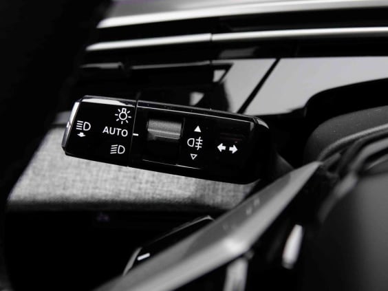 Peugeot 5008 145 e-DCS6  HYBRID GT 7PL Blanc