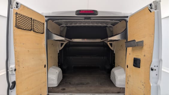 Peugeot BOXER FOURGON CABINE APPRONFONDIE 3.3 T L2H1 BLUEHDI 140 S&S BVM6 Blanc Icy
