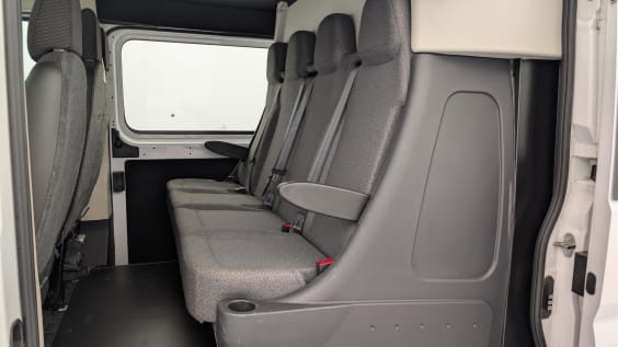 Peugeot BOXER FOURGON CABINE APPRONFONDIE 3.3 T L2H1 BLUEHDI 140 S&S BVM6 Blanc Icy