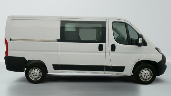 Peugeot BOXER FOURGON CABINE APPRONFONDIE 3.3 T L2H1 BLUEHDI 140 S&S BVM6 Blanc Icy